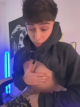 lian fooxx online show from 1, 4, 2026