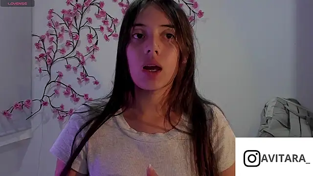 vanesita  online show from 10, 6, 2026