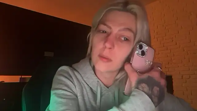 Melina Diamond online show from 6, 1, 2026