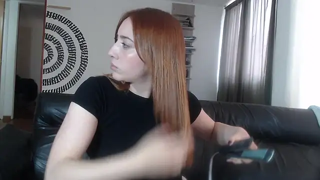 Snapshot of BeautyYoungblond chatting on 12, 7, 2026 BeautyYoungblond online show from 12, 7, 2026