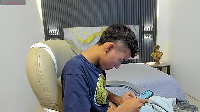 TaylerMiles online show from 17, 1, 2026