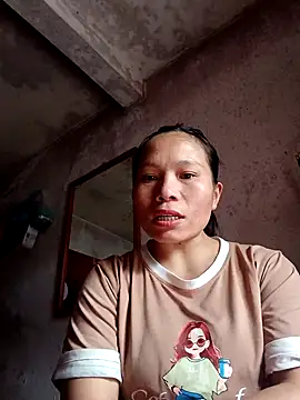 Snapshot of Lila-002 chatting on 17, 12, 2025 Lila-002 online show from 17, 12, 2025
