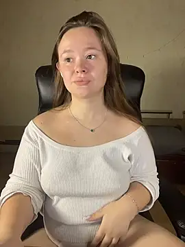 CaramelleSugarr online show from 2, 4, 2026