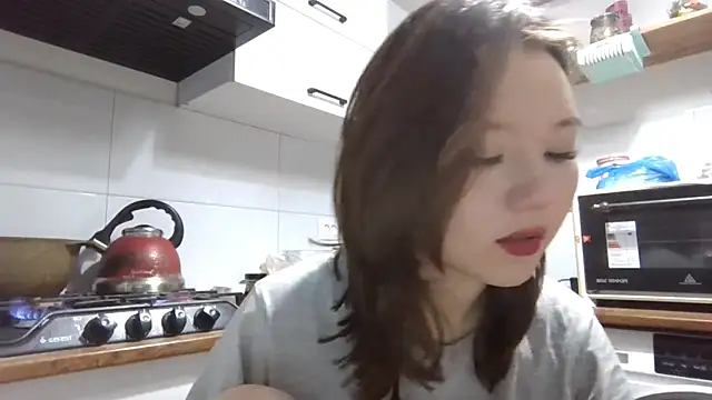 Snapshot of VelmaMaasch chatting on 18, 12, 2025 VelmaMaasch online show from 18, 12, 2025