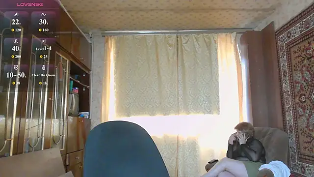 Snapshot of Casey_peach chatting on 3, 5, 2026 Casey peach online show from 3, 5, 2026