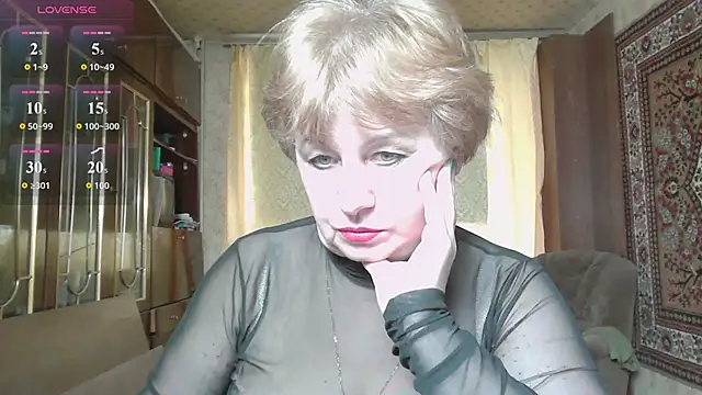 Snapshot of Casey_peach chatting on 10, 5, 2026 Casey peach online show from 10, 5, 2026