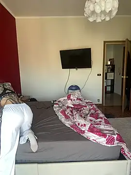 saphirafox online show from 24, 4, 2026