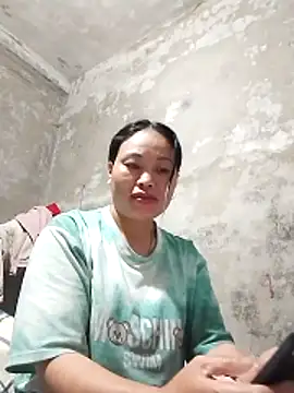 Snapshot of Maikha08 chatting on 12, 5, 2026 Maikha08 online show from 12, 5, 2026