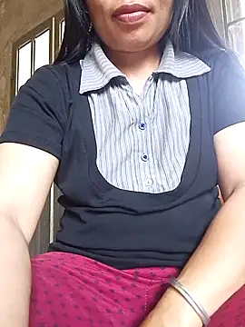 Snapshot of Maikha08 chatting on 6, 6, 2026 Maikha08 online show from 6, 6, 2026