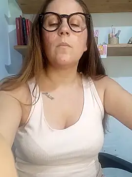 SofiEsteves online show from 17, 2, 2026