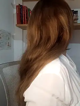 Snapshot of SofiEsteves chatting on 16, 6, 2026 SofiEsteves online show from 16, 6, 2026