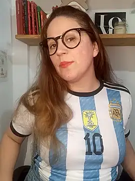 Snapshot of SofiEsteves chatting on 17, 6, 2026 SofiEsteves online show from 17, 6, 2026