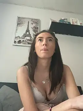 Keriacat  online show from 6, 1, 2026