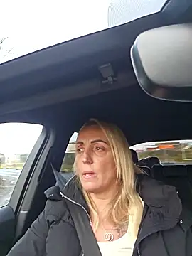 Snapshot of theblondecocklover chatting on 14, 1, 2026 theblondecocklover online show from 14, 1, 2026