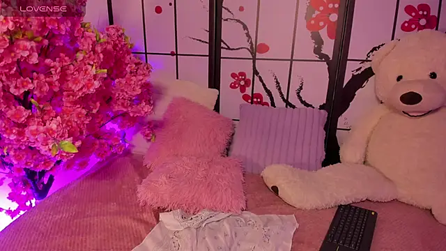 Nickie reed  online show from 6, 7, 2026