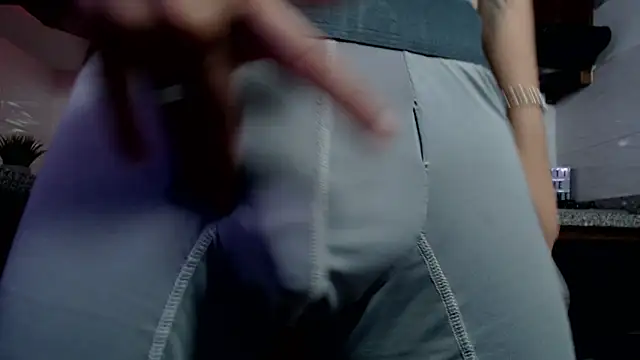 alex xhunter online show from 7, 4, 2026