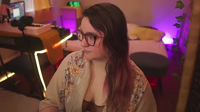 Snapshot of FireproofCuriousiteaze chatting on 23, 2, 2026 FireproofCuriousiteaze online show from 23, 2, 2026