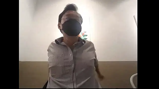 littlegoddyboy online show from 11, 2, 2026