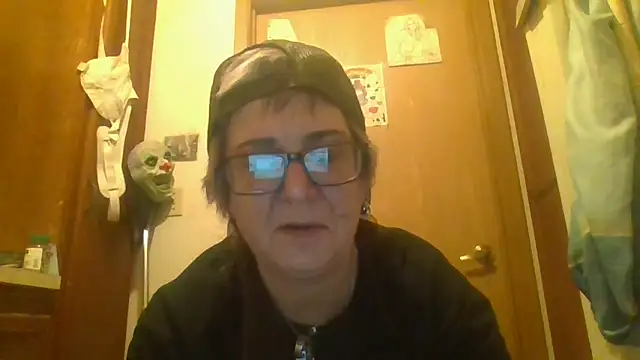 becky1111 online show from 12, 4, 2026