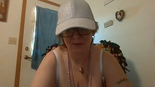becky1111 online show from 6, 5, 2026