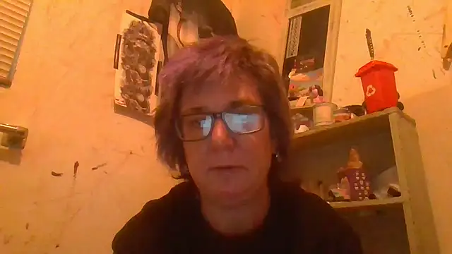 Snapshot of becky1111 chatting on 26, 6, 2026 becky1111 online show from 26, 6, 2026