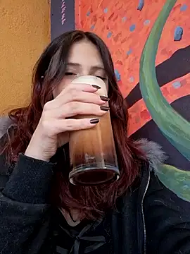 Candy Woman  online show from 15, 1, 2026