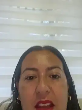 Snapshot of evelyn_harpeery chatting on 18, 5, 2026 evelyn harpeery online show from 18, 5, 2026