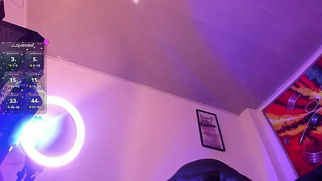 Violet Blazee online show from 14, 2, 2026