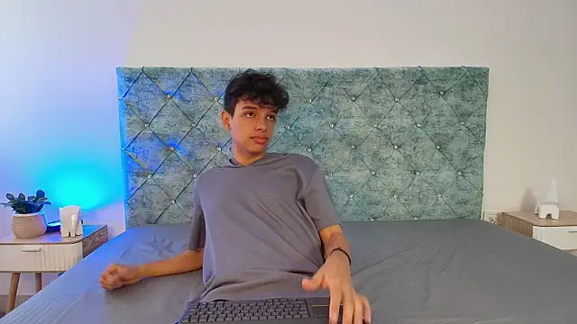 maxfrost 1 online show from 22, 12, 2025