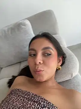 Nicollewest1 online show from 28, 3, 2026