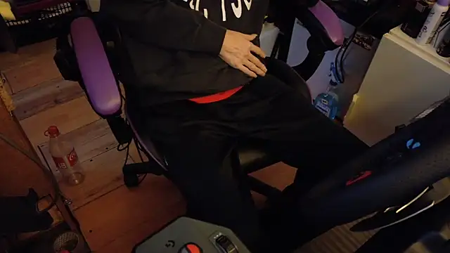 Gay-Versaut online show from 7, 4, 2026