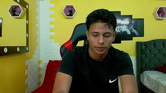 andrew myersx online show from 6, 1, 2026