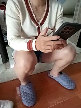 Snapshot of Sweet-Berryy chatting on 5, 2, 2026 Sweet-Berryy online show from 5, 2, 2026