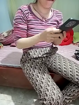 Snapshot of Sweet-Berryy chatting on 7, 2, 2026 Sweet-Berryy online show from 7, 2, 2026