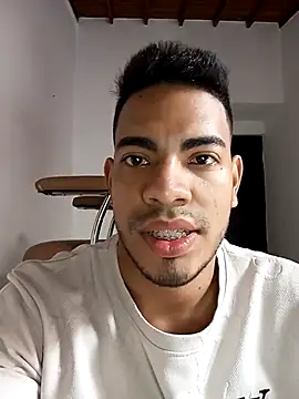 Moreno latino sex online show from 20, 12, 2025