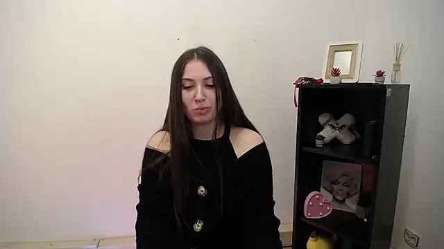 Angel sileniaaa  online show from 7, 1, 2026