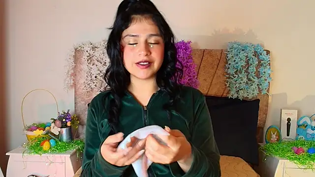 hannaa cute online show from 6, 4, 2026