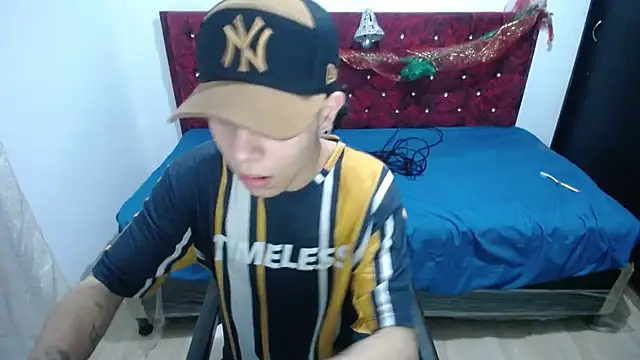 Demon Sam  online show from 23, 12, 2025