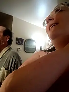 pinkcheetah12 online show from 17, 2, 2026