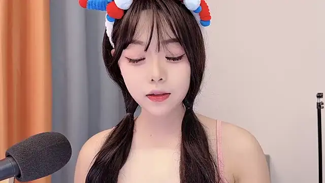 Snapshot of smalldaisy chatting on 8, 2, 2026 smalldaisy online show from 8, 2, 2026