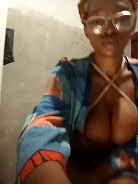 YammyChocTits online show from 31, 1, 2026