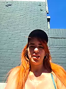Snapshot of LaLynn chatting on 29, 4, 2026 LaLynn online show from 29, 4, 2026