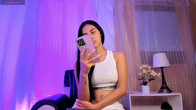 ManuelaEvans  online show from 23, 4, 2026