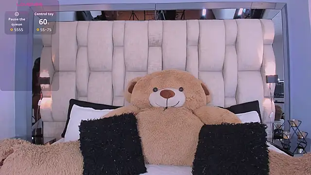 Snapshot of _PaulinaDoll_ chatting on 24, 2, 2026 PaulinaDoll online show from 24, 2, 2026