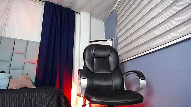 Emilyy05  online show from 18, 1, 2026