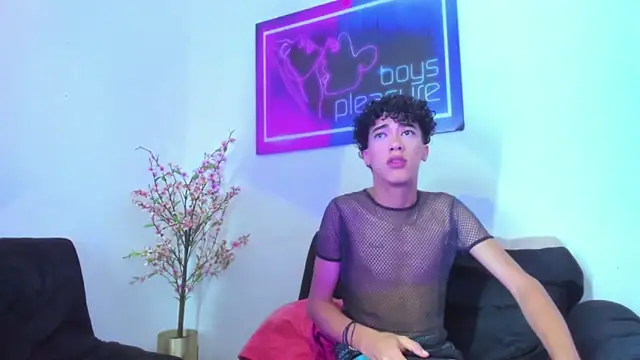 Pleasure boys hot online show from 29, 3, 2026