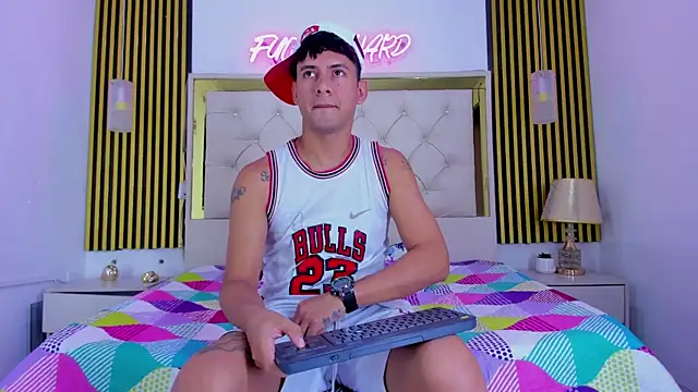 Sweet kevin1 online show from 22, 12, 2025