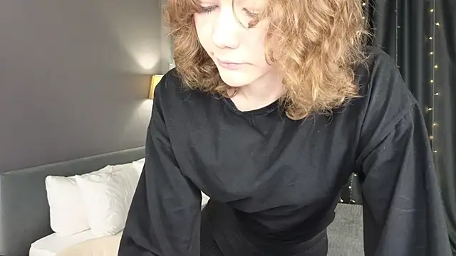Snapshot of NovaEva_ chatting on 29, 5, 2026 NovaEva online show from 29, 5, 2026