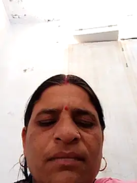 CUTE Ishpa online show from 6, 1, 2026