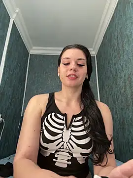 RedAssHottie online show from 6, 4, 2026